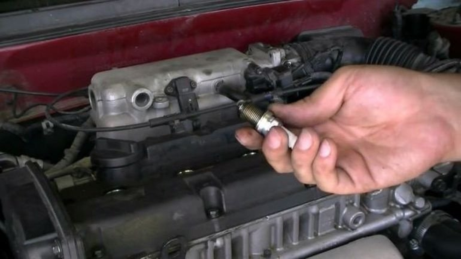 Свечи накала kodiaq. Свечи накала ssangyong actyon. 9jtd 2. Свеча накаливания дизель даф. Замена свечей калина.