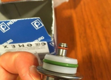 Как самостоятельно заменить регулятор давления топлива в автомобиле с фото и видео очень подробная инструкция