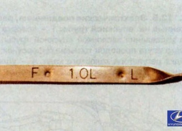 Hyundai Tucson, двигатель G6BA - замена масла, проверка уровня, фото
