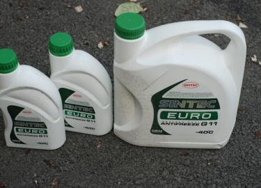 Описание самостоятельного процесса замены охлаждающей жидкости в Хендай Элантра. Рекомендации автолюбителю. Фото и видеоматериалы.