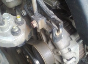 Замена помпы Хендай Элантра своими руками. Описание основных технологических процессов. Фото и видеоматериалы. Выбор изделия и аналоги.