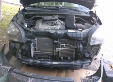 Описание процесса замены радиатора системы охлаждения Хендай Туксон. Выбор детали - оригинал и аналоги. Советы автомобилисту. Видеоинструкция.