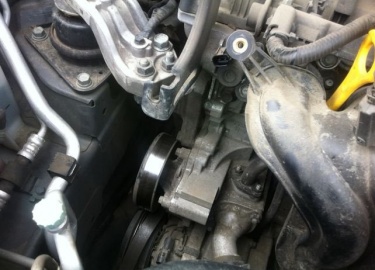 Описание основных процессов замены генератора на Хендай Элантра. Фото и видеоматериалы. Инструкция, а также тонкости и нюансы проведения процедуры.