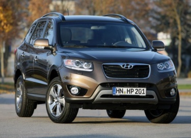 Прежде чем приступить к процедуре по замене масла, необходимо установить транспорт на ровную площадку и зафиксировать задние колеса. Для работы не ...