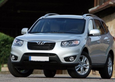 Hyundai Santa Fe 2 – популярный среднеразмерный кроссовер с хорошим оснащением и неплохими внедорожными качествами за относительно небольшие деньги...