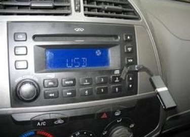 Что делать, если магнитола работает, но не воспроизводит звук – читайте в этой статье.