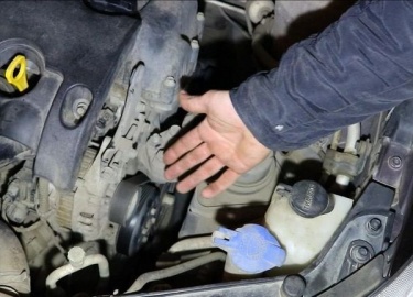 Замена стартера Хендай Элантра своими руками. Полное описание технологического процесса. Видеоматериал советы и рекомендации автолюбителям.