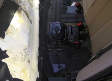 В этом руководстве приведены инструкции по снятию заднего сидения с автомобилей Kia и Hyundai. Эти инструкции будут полезны для владельцев других а...