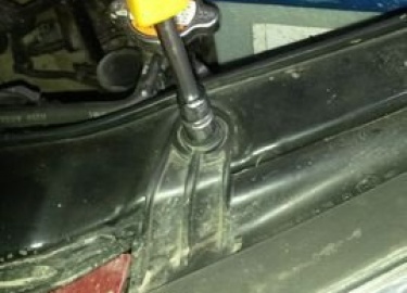 Снятие переднего бампера Хендай Элантра своими руками. Описание подробной инструкции. Причины смены и демонтажа элемента. Видеоматериалы.