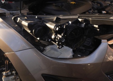 Из этого руководства вы узнаете, как заменить блок фар в Hyundai Elantra 2011-2016 . Эти инструкции применимы как к блоку фар со стороны водителя, ...